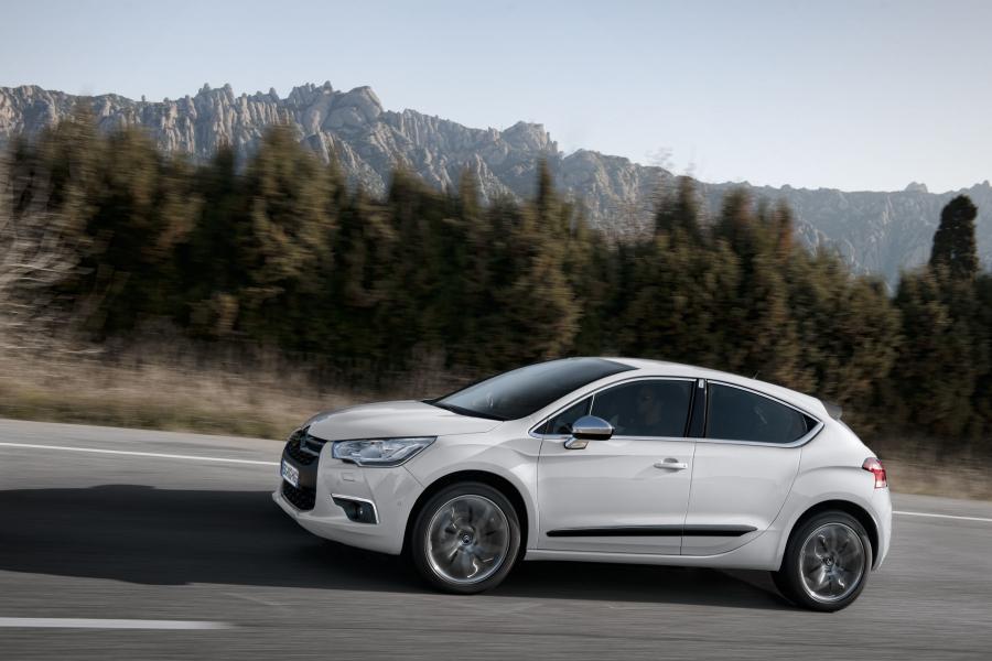  Citroen DS4 2010 года  (фото 91 из 143)
